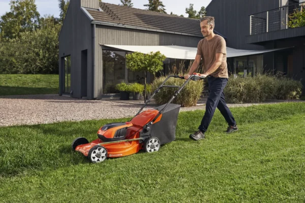 LC 142i Akkumulátoros Fűnyíró Akkumulátor És Töltő Nélkül - Image 5
