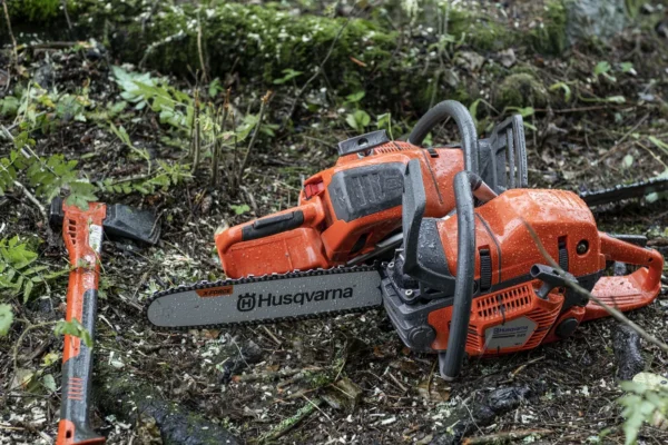 550 XP® G Mark II Benzinmotoros Láncfűrész - Image 4