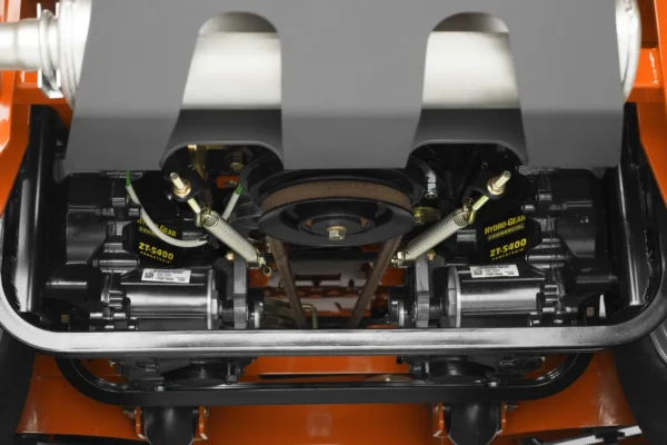 Z560X Zero Turn Traktor - Image 2