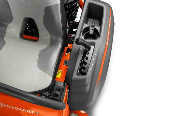 Z242F Zero Turn Traktor - Image 4