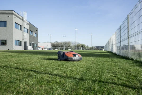 AUTOMOWER® 550 Robotfűnyíró - Image 9