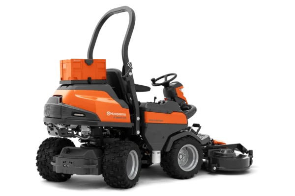 P 524XR EFI Vágóasztalos Fűnyírótraktor - Image 6