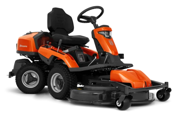R 318X Vágóasztalos Fűnyírótraktor