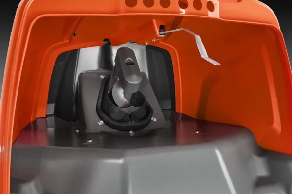 RC 320Ts AWD Vágóasztalos Fűnyírótraktor - Image 13