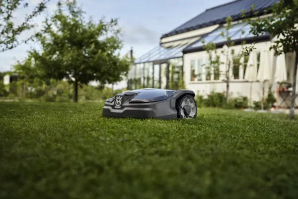 AUTOMOWER® 315 Mark II Robotfűnyíró - Image 3