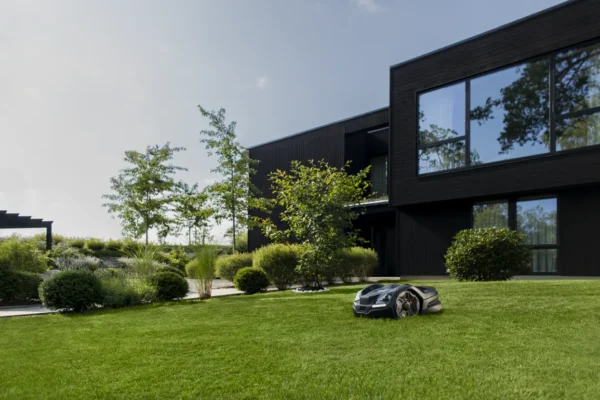 AUTOMOWER® 410XE NERA Robotfűnyíró - Image 3