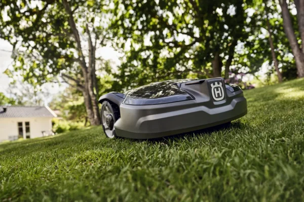AUTOMOWER® 315 Mark II Robotfűnyíró - Image 4